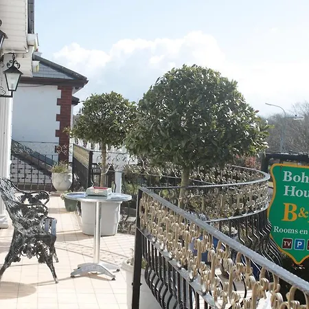 Bohola House Bed & Breakfast *